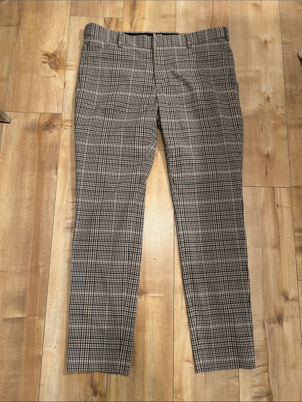 **H&M Men's Plaid Skinny Fit Dress Pants - Size 33**